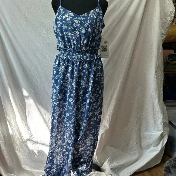 Floral jumpsuit - Picture 1 of 7